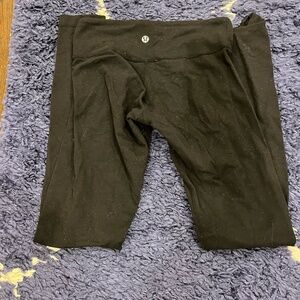 Lululemon black leggings size 4